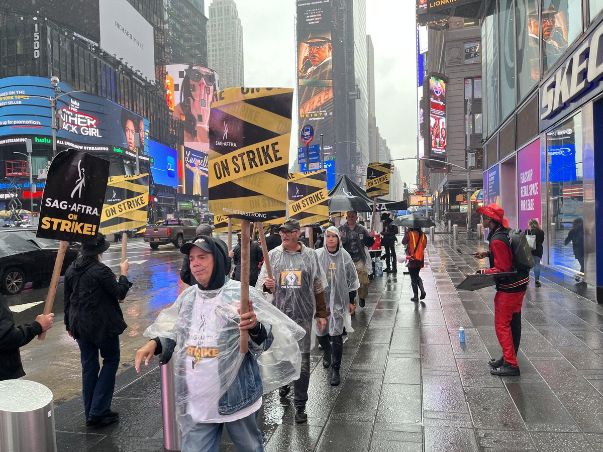 DEADLINE's tweet photo. On the scene of the #SAGAFTRAStrike picket line in NYC today 

📸 Deadline/Sean Piccoli https://t.co/6LmW8dZmJn