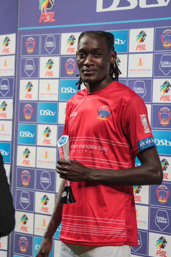 AMMediax's tweet photo. Mchezaji Baraka majogogoro kiungo Mtanzania anayeichezea klabu ya Chippa United ya nchini Afrika Kusini, ameibuka mchezaji Bora wa mechi  katika mchezo wa ligi kuu.

Majogoro aliyetokea klabu ya KMC ametwaa tuzo hiyo baada ya kuonyesha kiwango kikubwa katika mchezo wa leo ambapo https://t.co/LeGCiWLd3W