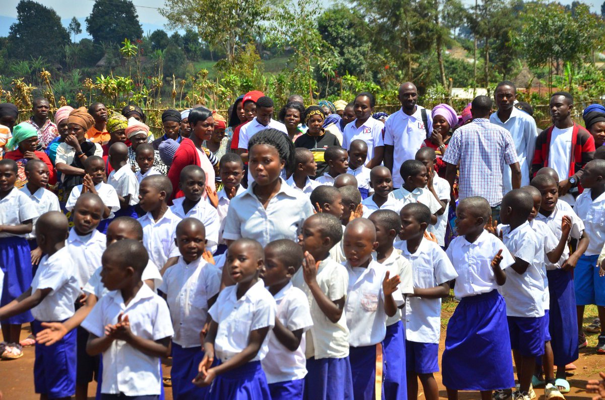 LeloYaBiso's tweet photo. #ÉducationPourTous #LeloYaBiso https://t.co/Za2aYdG8Yu