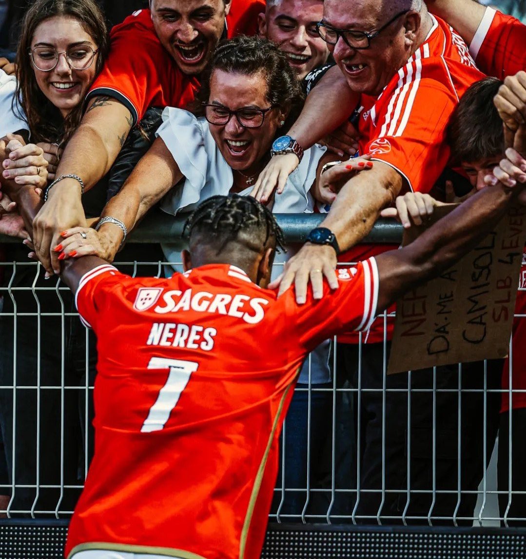 Nenhum Benfiquista devia ter menos de 1904 seguidores, para isso vamos criar mais um comboio Benfiquista 🚂

- Segue para eu seguir de volta 
- Dá like neste tweet  
- Retweet se quiseres
-Comenta qualquer coisa sobre o Benfica
- Segue quem comentar este tweet👇