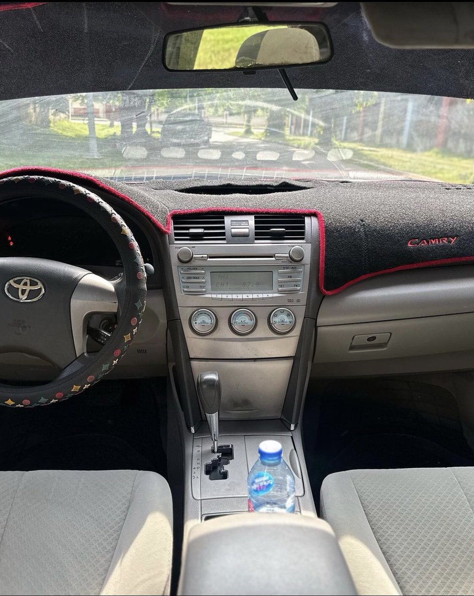 Automall_ng's tweet image. Slightly used Toyota Camry 2007 model Le
Price:4.3m
Duty: paid 
Location: Abuja 
#NairaMarley #CBNGOVERNOR #Theifnubu #MaliandNiger 
@__yellows @saamaccido_ @Mvnaaa___ @HMujeili @_hafsat_paki @HMujeili @miss_ayshatou @Asmau__Hassan @KawuGarba @Waspapping_ @Wanzaaam 
Retweet 🙏