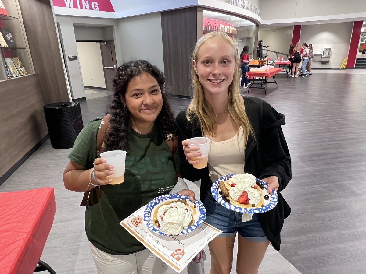 hhscobras's tweet photo. Today we celebrated all our students who passed one or more Cambridge exams last year! That’s a lot of pancakes! 😋 Great job, Cobras! ❤️💛🐍 https://t.co/2sYVGrhB5o