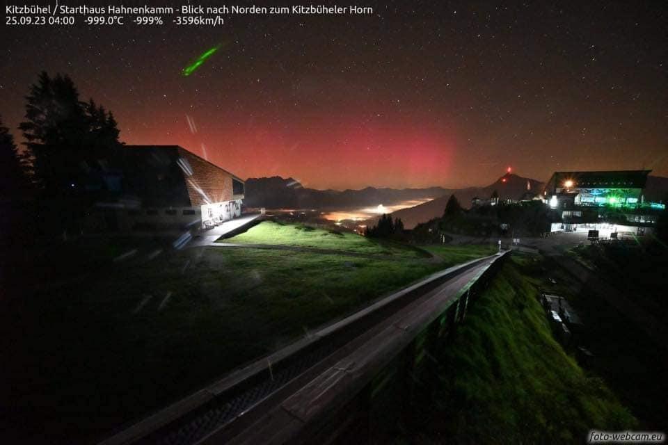 astronomy_free's tweet photo. Explore the wonder of Italy's exceptional #aurora, uncover the cause, atmospheric layers' role & capture tips. Dive into nature's spectacle.
#tuesdayvibe #Astronomy #Science #educativefeed #freeAstroSci #FollowTheScience #DeepSpace #Italy
Read here... https://t.co/w5qB1SFSw6 https://t.co/N2xWF4PQed
