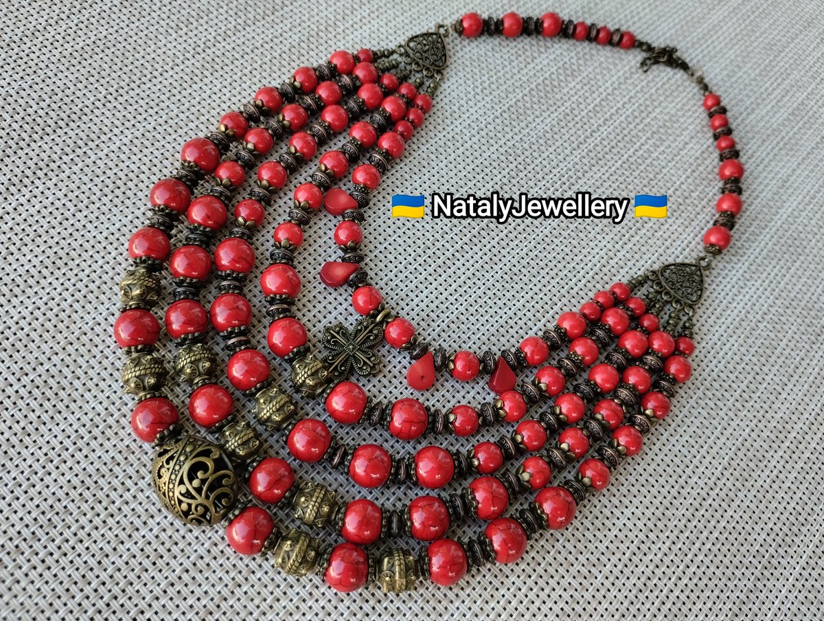 Ukrainian traditional necklace
@NatalyJewellery
#кораловенамисто #коралі #rednecklace #ukrainiannecklace #craftsandcrafts #CraftBizParty #gift #jewelry #stonejewelry #stonenecklace etsy.com/shop/NatalyJew…