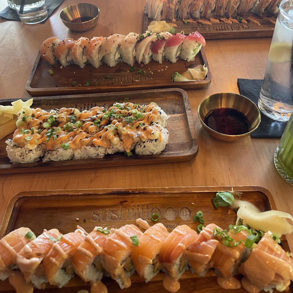 kascastillo_'s tweet photo. My fav person to celebrate 🥰🎉🩷 I’m truly SO grateful for your friendship. @nicole_alyssa01 #sushiislife https://t.co/NxIsilIVc1