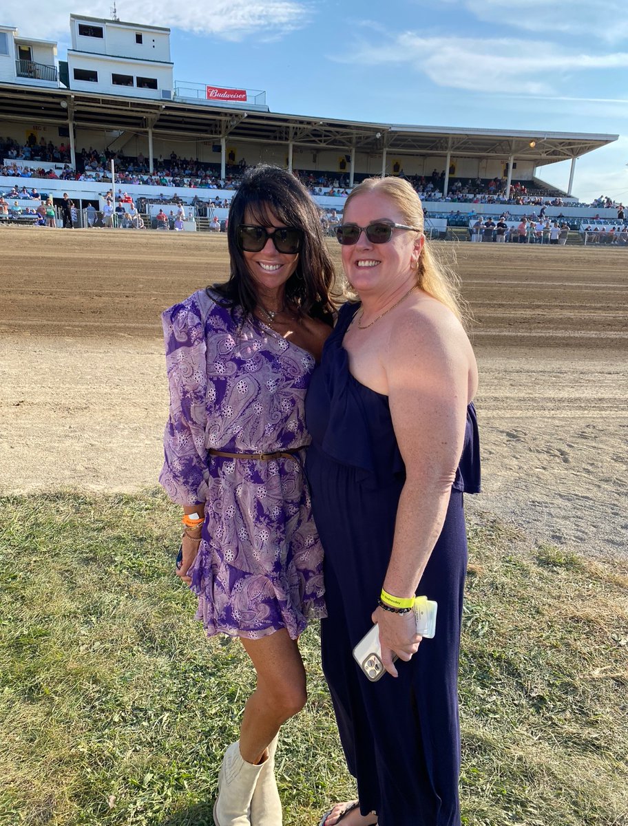 LegallyYoursNC's tweet image. The Jug is a harness racing family reunion #jugweek