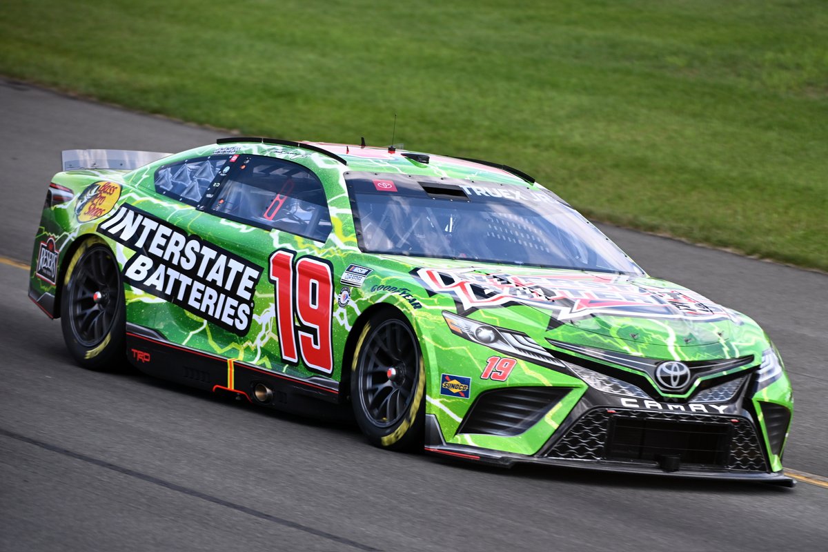 Joe Gibbs Racing tweet media