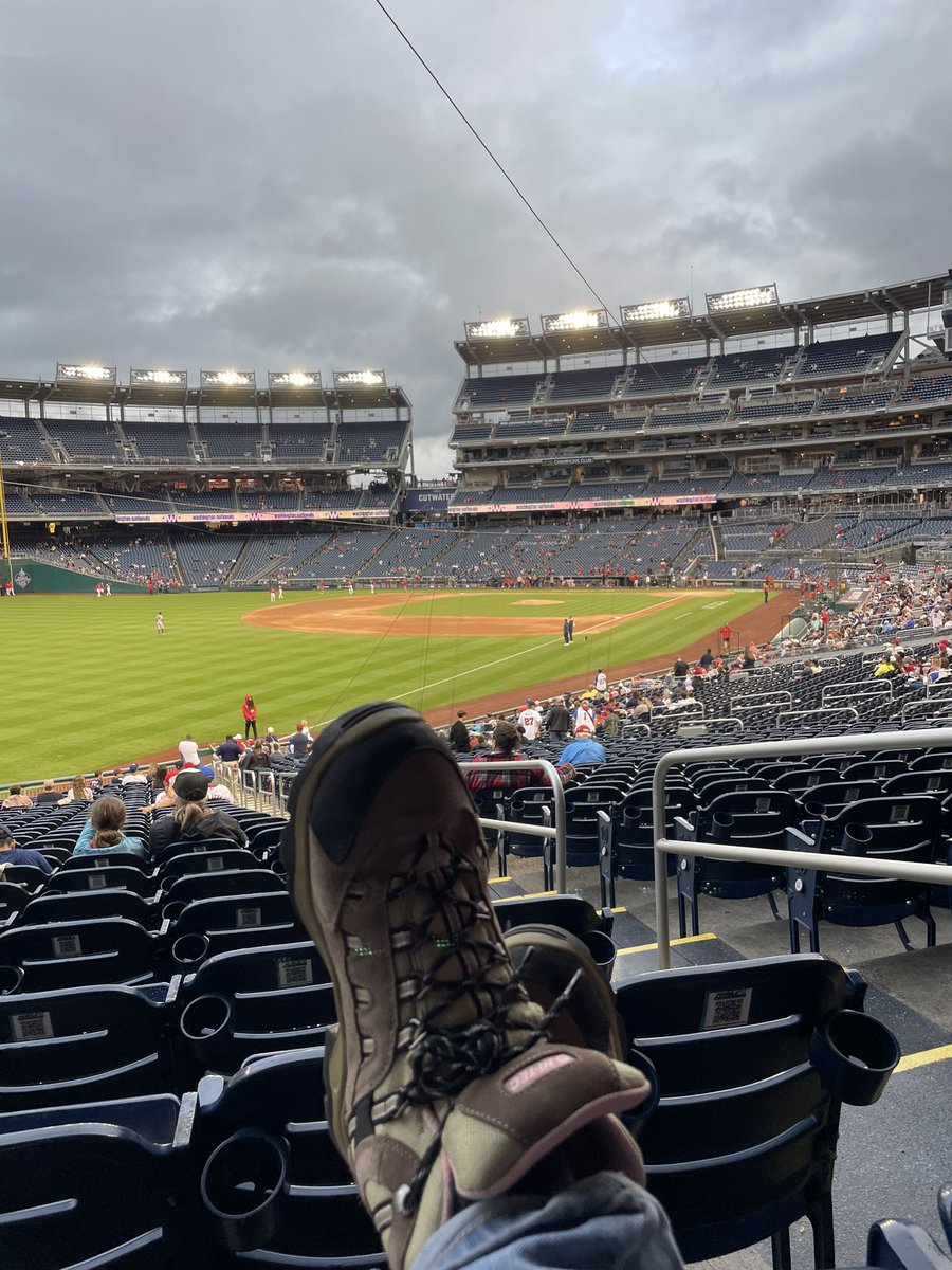 vandygirl1998's tweet photo. One last home game this season. #FeetsAcrossDC #FeetsAcrossMLB https://t.co/XoNsWoekLj