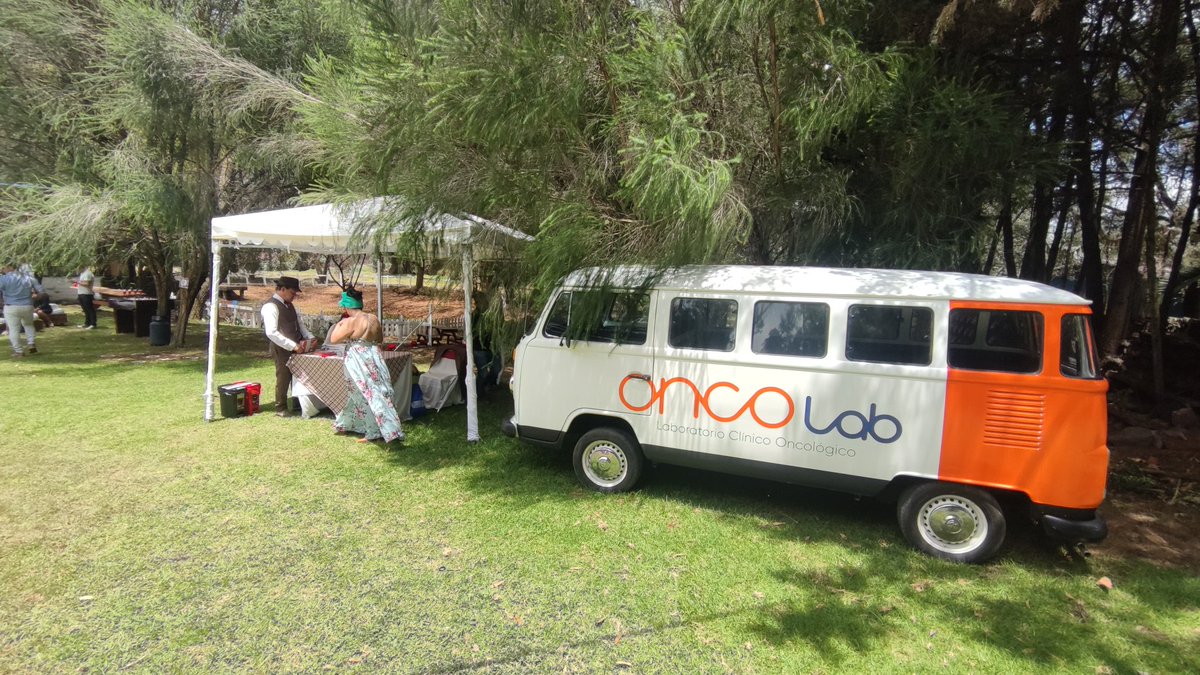 Oncolab's tweet photo. Hoy participamos de la iniciativa humanitaria THE DISTINGUISHED GENTLEMAN´S DRIVE 2023 un evento muy importante para sensibilización sobre el Cáncer de Próstata. #JuntosContraElCancerDeProstata 
#OncolabEsServicios https://t.co/7F5Ffu7FcD