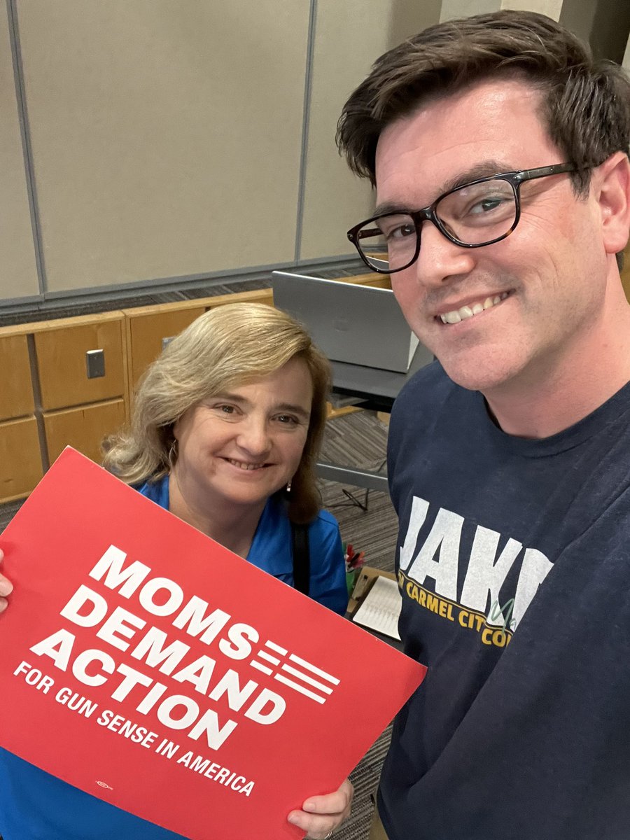 JakeinCarmel's tweet photo. Hey @carmeldems 👋🏻 you’ve got 2 great At-Large @MomsDemand endorsed DEMS 💙 to elect this fall 🎉 #choose2 #voteblue https://t.co/fcxzwmlcBO