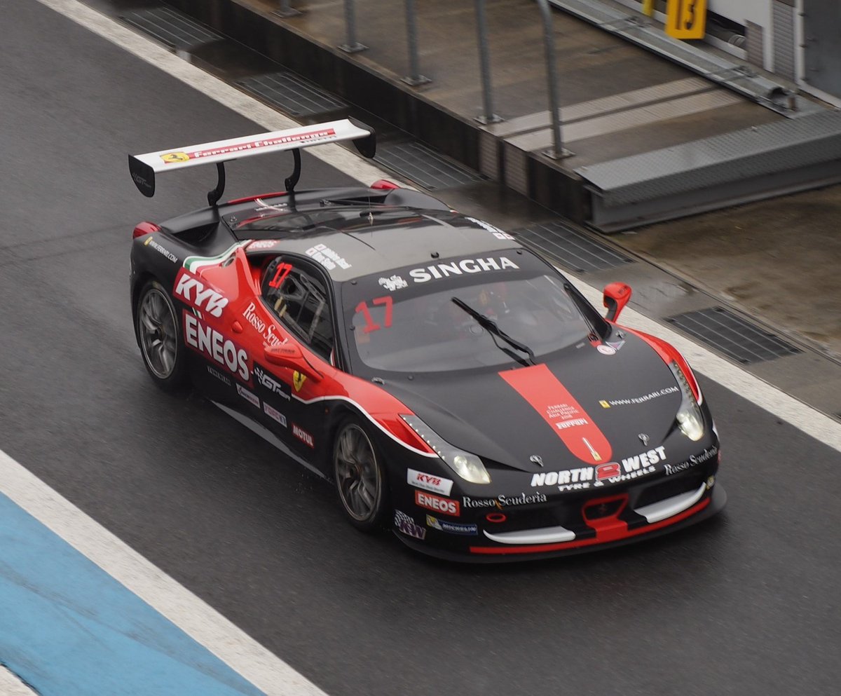 ne2_toshi_2's tweet photo. 2016 GT Asia Series
Round 7•8 FUJI SPEEDWAY 

GTC Class 
#17 Team Rosso Scuderia 
Ferrari 458 Challenge
Akihiro Asai
Ken Seto

#GTAsia 
#富士スピードウェイ 
#TeamRossoScuderia 
#AkihiroAsai 
#KenSeto https://t.co/edwzIqllE5