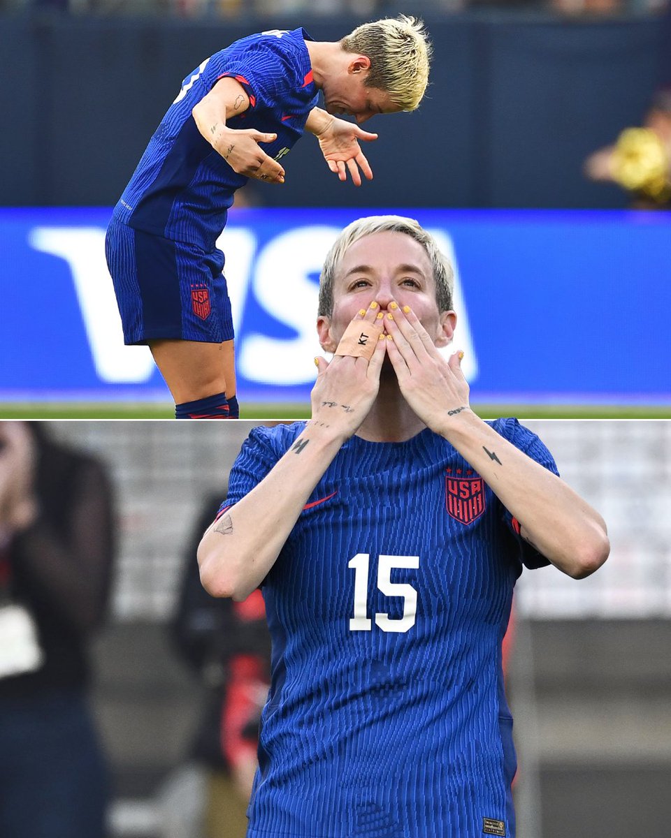 SportsCenter (@sportscenter) on Twitter photo One final bow for Megan Rapinoe 👑
She gets her curtain call after 17+ years with the <a href="/USWNT/">U.S. Women's National Soccer Team</a> 👏 One final bow for Megan Rapinoe 👑
She gets her curtain call after 17+ years with the <a href="/USWNT/">U.S. Women's National Soccer Team</a> 👏