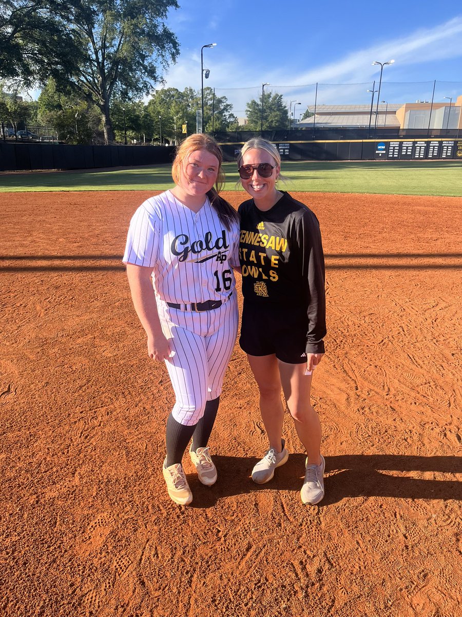 Haleygaimpact3's tweet photo. Had a great  time  at  the Kennesaw state camp today. Thank you Tripp Mackay  for throwing a great camp. @apgold08 @KSUOwlsSB https://t.co/1GFsCavg6X