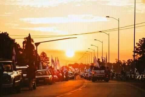 jose_yurramendi's tweet photo. Orgulloso de compartir un lindo recuerdo!. La caravana más grande en la historia del departamento. Tres años de ese hito fundamental en la campaña. Pocos días después con la voluntad de ustedes logramos la anhelada victoria en las urnas. Una vez más, gracias a todos. 💪💪👍 https://t.co/HY9Lv3muiW