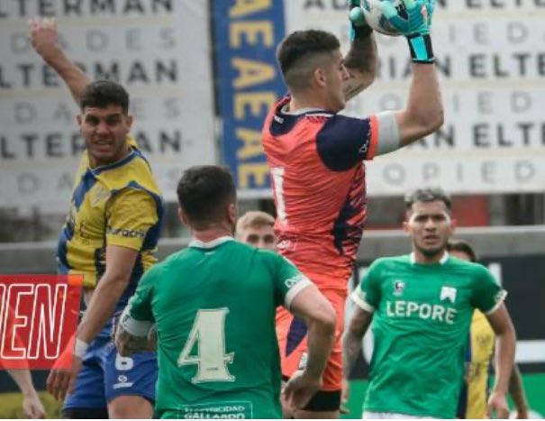 NachodeFerro's tweet image. Empató Ferro (6) 1-1 (⚽️Arena) en un partido chato y flojo de ambos. Remontó Oeste en la mitad del ST. Miño en el arco. 🟥 x 🟨🟨 para Rodríguez y recambio en ST, Boolsen, Keko, Faggioli, Palacio, Colombini adentro. Brown y Riestra colaboraron perdiendo. Quedan 9 puntos🇳🇬
#ferro