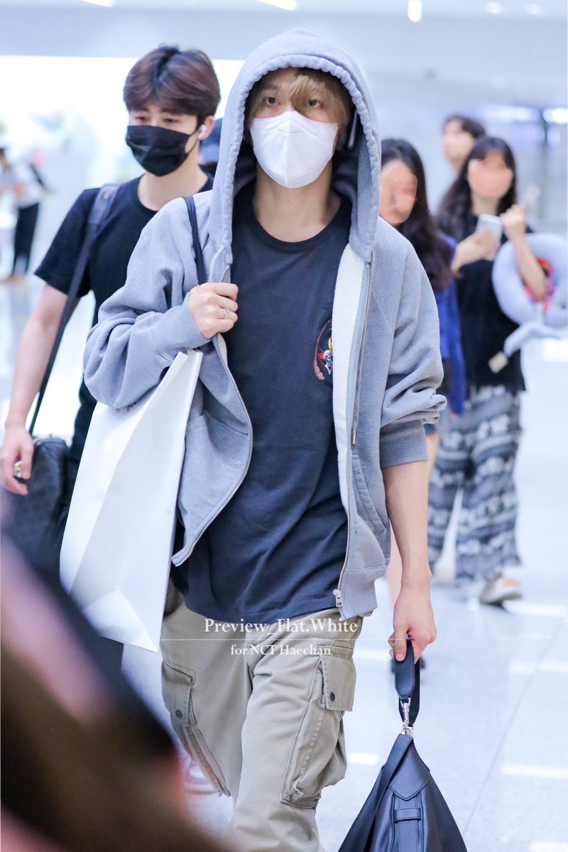 Flat.White tweet media