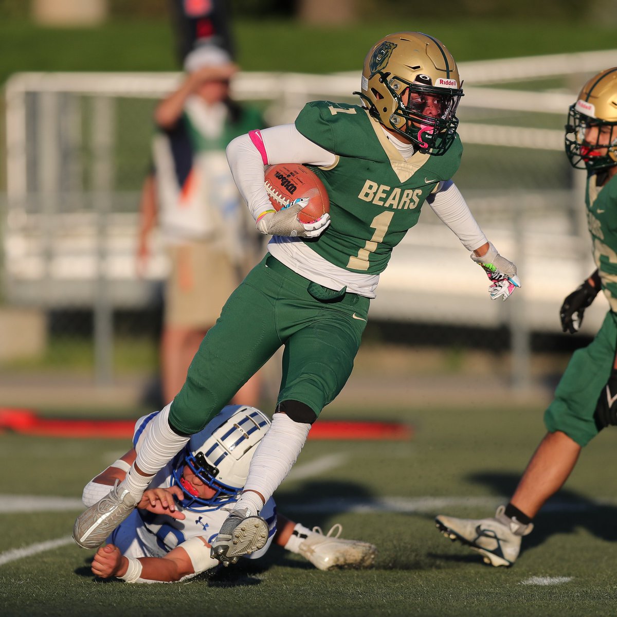 Lance Wendt (@wendt5280) on Twitter photo Bear Creek FB in a battle with Fruita Monument <a href="/BearCreekHSFoo1/">Bear Creek HS Football</a> <a href="/JeffcoAthletics/">Jeffco Athletics</a> <a href="/CHSAANow/">CHSAANow</a> <a href="/MaxPreps/">MaxPreps</a> (Full Gallery of Game Images Available at MaxPreps at t.maxpreps.com/3RgRcmS or CHSAA at photos.chsaanow.com/p141912464) Images of #10 <a href="/adriantheqb11/">Adrian Rico</a> & #1 <a href="/izaiah_phelps01/">Izaiah Phelps</a> Bear Creek FB in a battle with Fruita Monument <a href="/BearCreekHSFoo1/">Bear Creek HS Football</a> <a href="/JeffcoAthletics/">Jeffco Athletics</a> <a href="/CHSAANow/">CHSAANow</a> <a href="/MaxPreps/">MaxPreps</a> (Full Gallery of Game Images Available at MaxPreps at t.maxpreps.com/3RgRcmS or CHSAA at photos.chsaanow.com/p141912464) Images of #10 <a href="/adriantheqb11/">Adrian Rico</a> & #1 <a href="/izaiah_phelps01/">Izaiah Phelps</a>