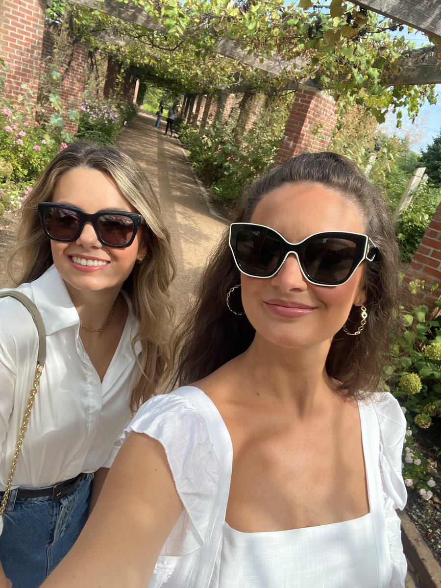 carlabitcoin's tweet photo. wishing you a beautiful Sunday 🫶🌻 https://t.co/mcMGHHhIFN