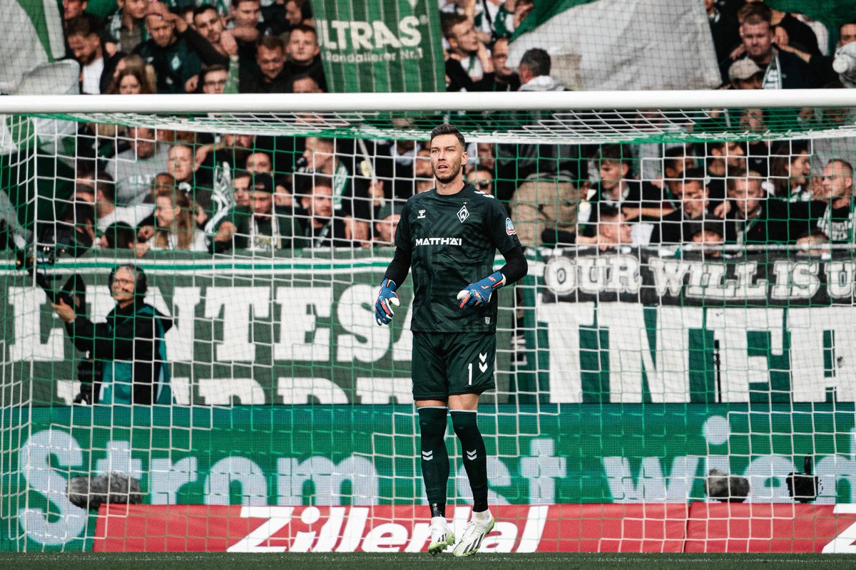 Week by week, we play with fantastic support behind our backs! 🙏