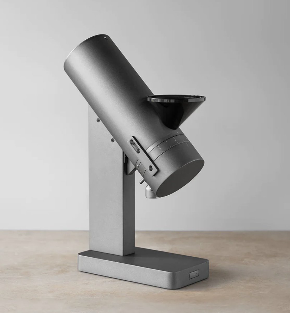 AgnesCallard's tweet photo. kind of sad that the ppl who design fancy coffee grinders are frustrated astronomers https://t.co/aN81bogQv0