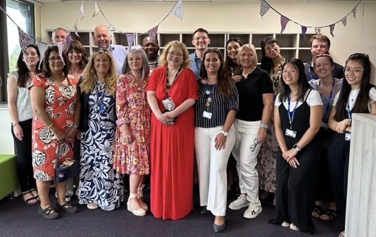 beeswaxcat's tweet photo. Bon voyage Carol from all your ⁦@uoc_business⁩ school colleagues. We’ll miss you. https://t.co/VQFKHrM6m2