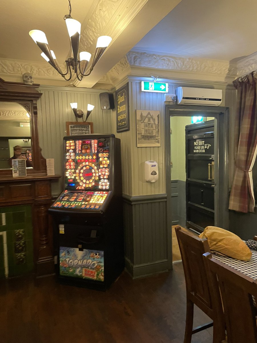BristolUniCons's tweet photo. Join us at the Hatchet Inn tonight for our first social this year. 

We are upstairs just to the right after you come in. https://t.co/01iiM2c8bg