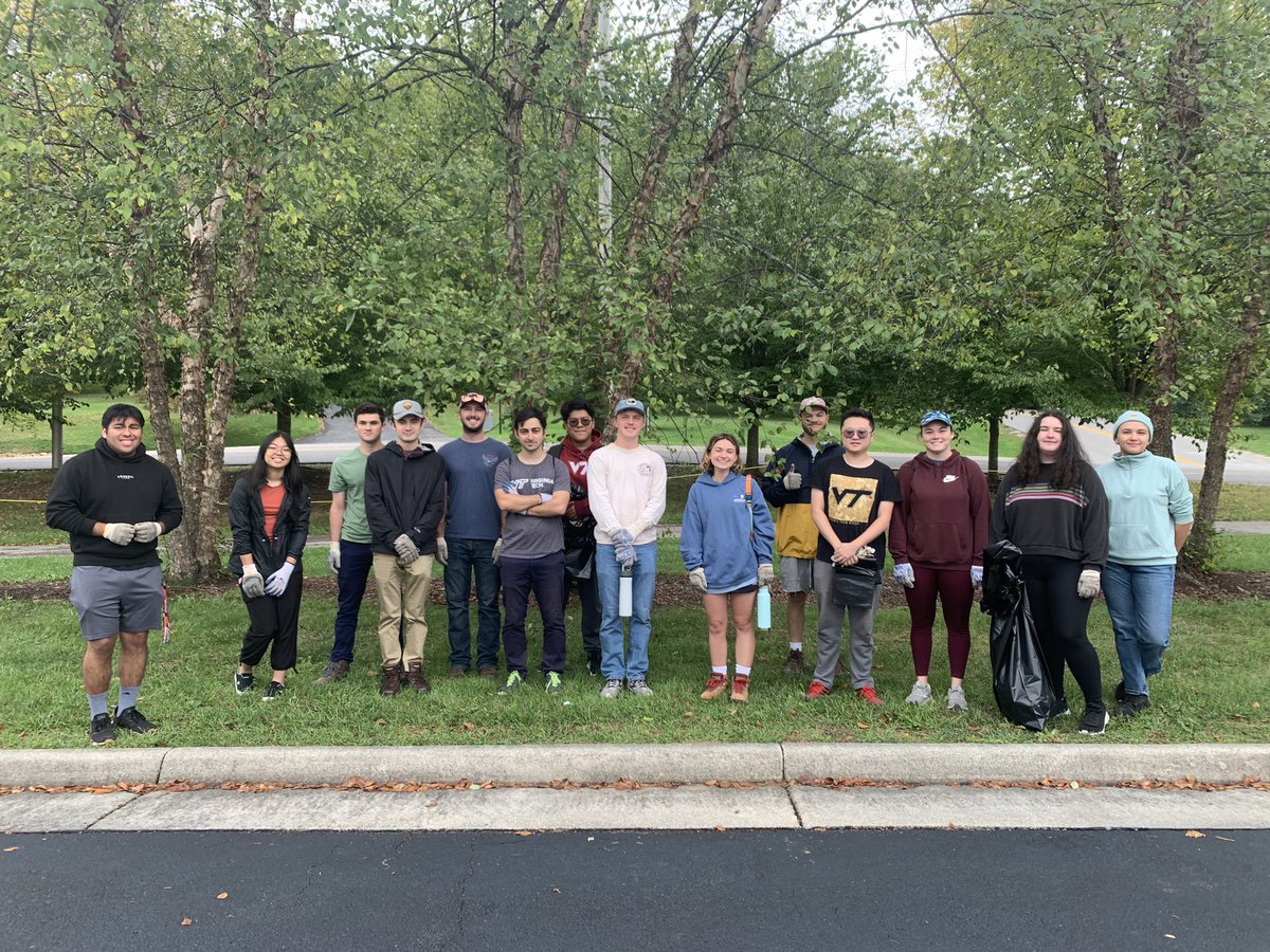 JohannaCapone3's tweet photo. Huge success for stream clean collab with the American Society of Civil Engineers - Environmental / Water Resources Institute and Society of Plastics Engineers! Stroubles Creek is looking squeaky clean 🫧 🦆

#ASCE #streamclean #plasticpollution #sustainable #conservation #VT https://t.co/82t2mK5FDO