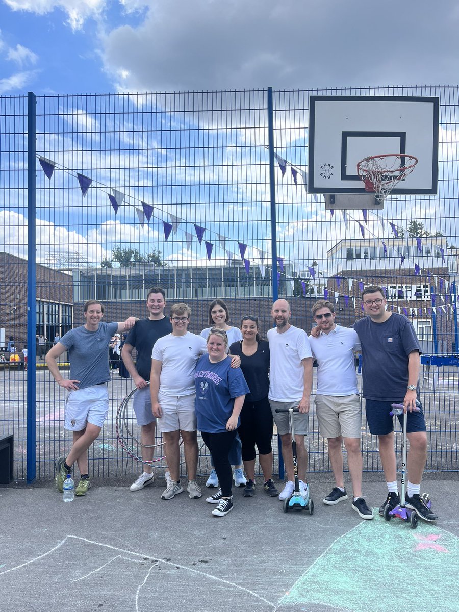 Solidarity Sports (@solidaritysport) on Twitter photo Thank you to the amazing team from <a href="/BNPParibasUK/">BNP Paribas UK</a> for joining us for our London activities over summer 💕
We had a whopping 101 corporate volunteers from BNP Paribas alone!
<a href="/BNPPRE_UK/">BNPParibasRealEstate</a> <a href="/T_Fuller72/">Tracey Fuller</a> Thank you to the amazing team from <a href="/BNPParibasUK/">BNP Paribas UK</a> for joining us for our London activities over summer 💕
We had a whopping 101 corporate volunteers from BNP Paribas alone!
<a href="/BNPPRE_UK/">BNPParibasRealEstate</a> <a href="/T_Fuller72/">Tracey Fuller</a>