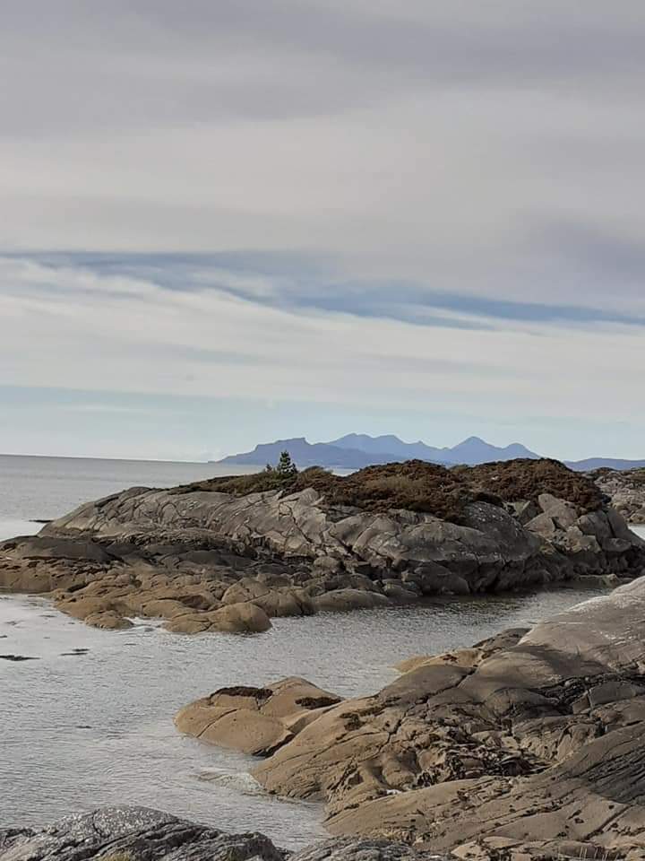 #scottishhighlands
#ardnamurchan
#corranferry
@highlandsandislands
#silence
#scenery
Can't believe it's 3 yrs since our trip.
Emotional -as it was nearly 48yrs since my last childhood holiday to Ardnamurchan.
Great memories of queuing for the ferry in the late 60s/ early 70s🏴󠁧󠁢󠁳󠁣󠁴󠁿❤️