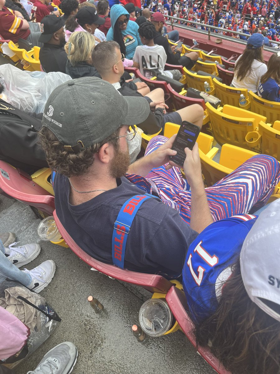 Knockoff <a href="/nickturani/">Nicky</a>