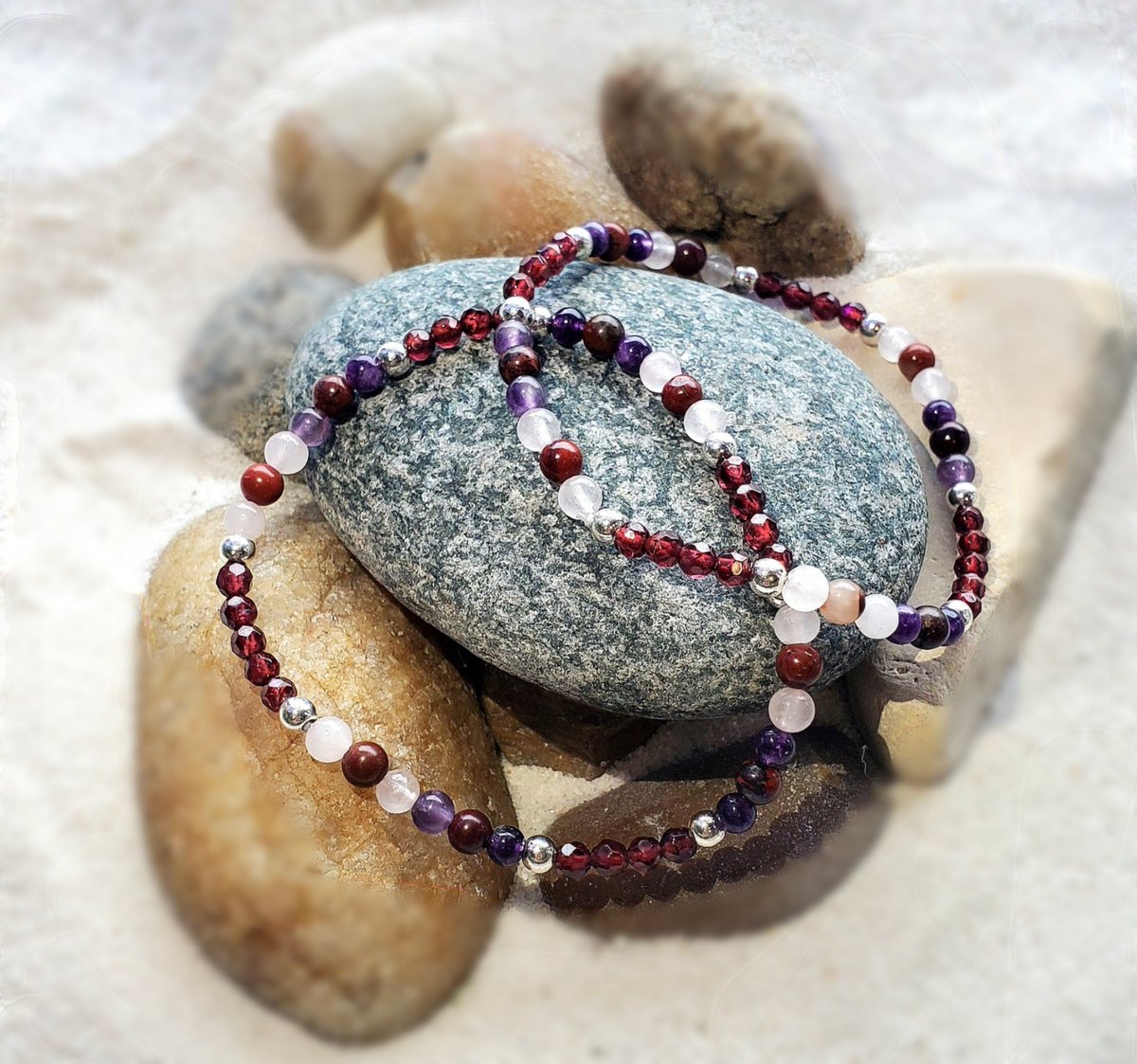 EmbodiedMagick's tweet photo. ❣️Self love &amp; passion bracelet
🔮Garnet, Rose Quartz, Amethyst, &amp; Red Jasper crystal beads.
🤲🏼Enhances self love, passion, &amp; balances emotions. 
🌌This crystal combo works to keep you secured, stabilized, and grounded.
💌PM us to order online https://t.co/pfe6eB1RoO