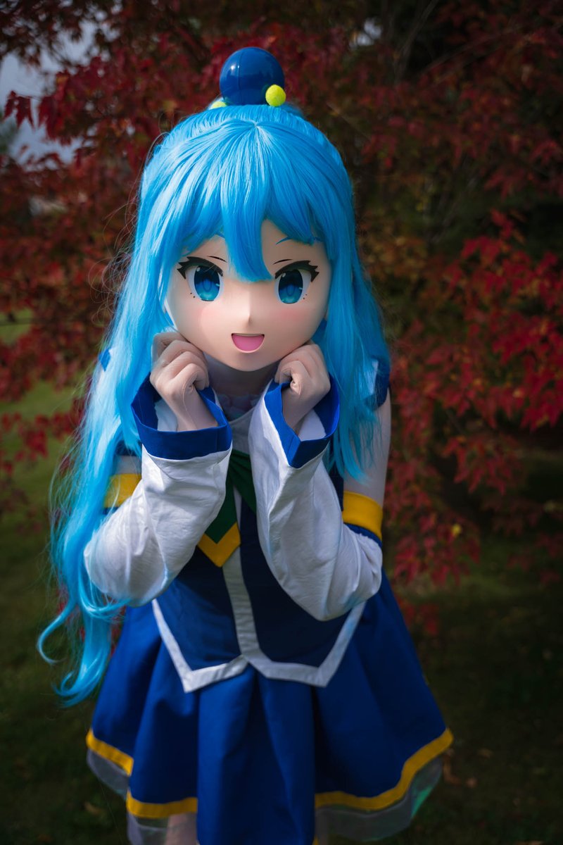 Fully into fall now with Aqua from Konosuba.

Cosplayer: <a href="/MephD_Kig/">Meph</a> 
Mask: <a href="/ChrisAndMeph/">Chris and Meph</a>