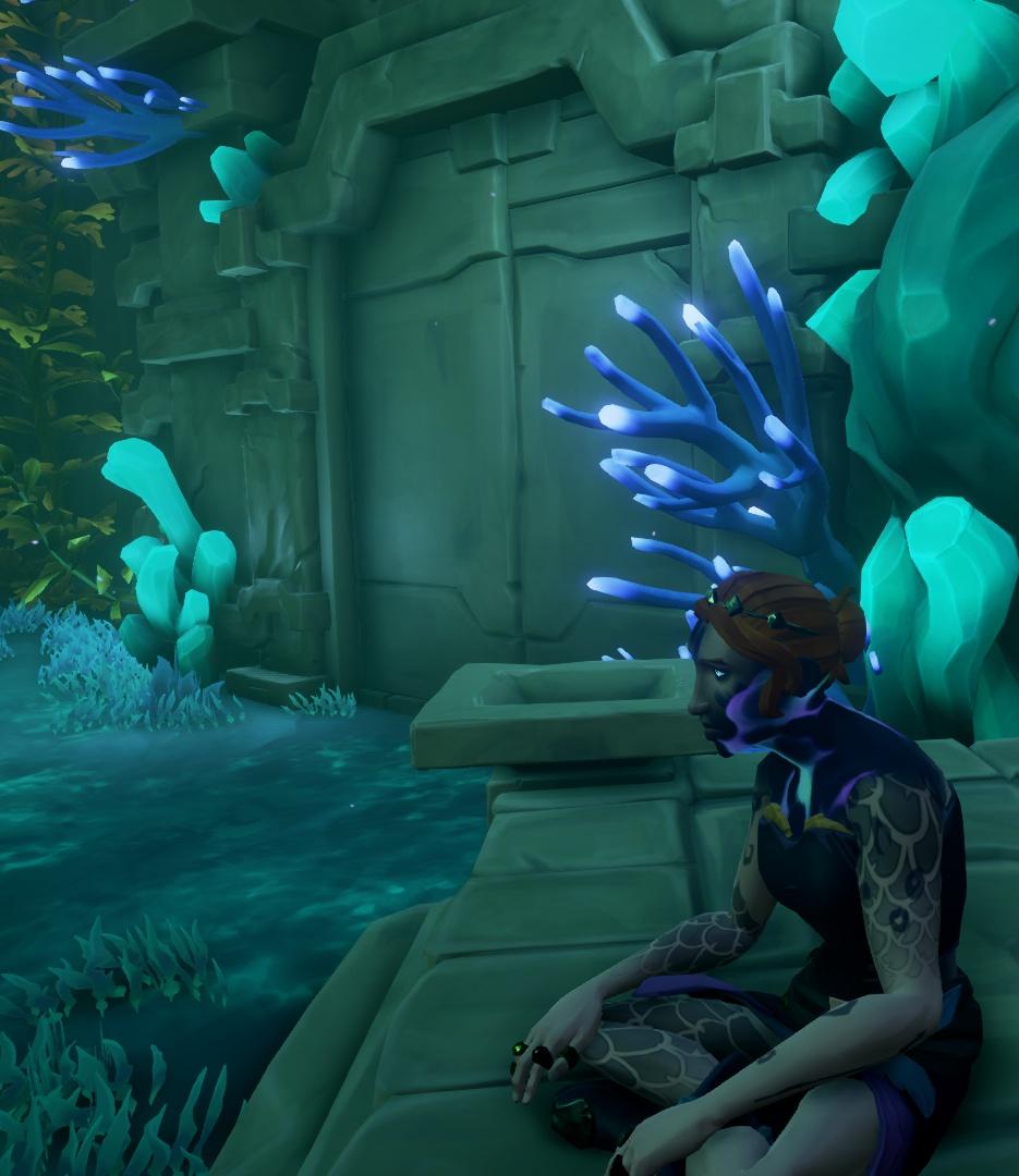 lemondust13's tweet photo. Really enjoyed the lore friendly SoT photoshoot I did the other day for the current #SunkenSights themed contest. Cursed Sea Queen Vibes (Mourning her lost King) ๐งโโ๏ธ๐๐ Really want that Obsidian Capstan #BeMorePirate #SoTPhotography #CaptureACode https://t.co/mZBKY8RVXG
