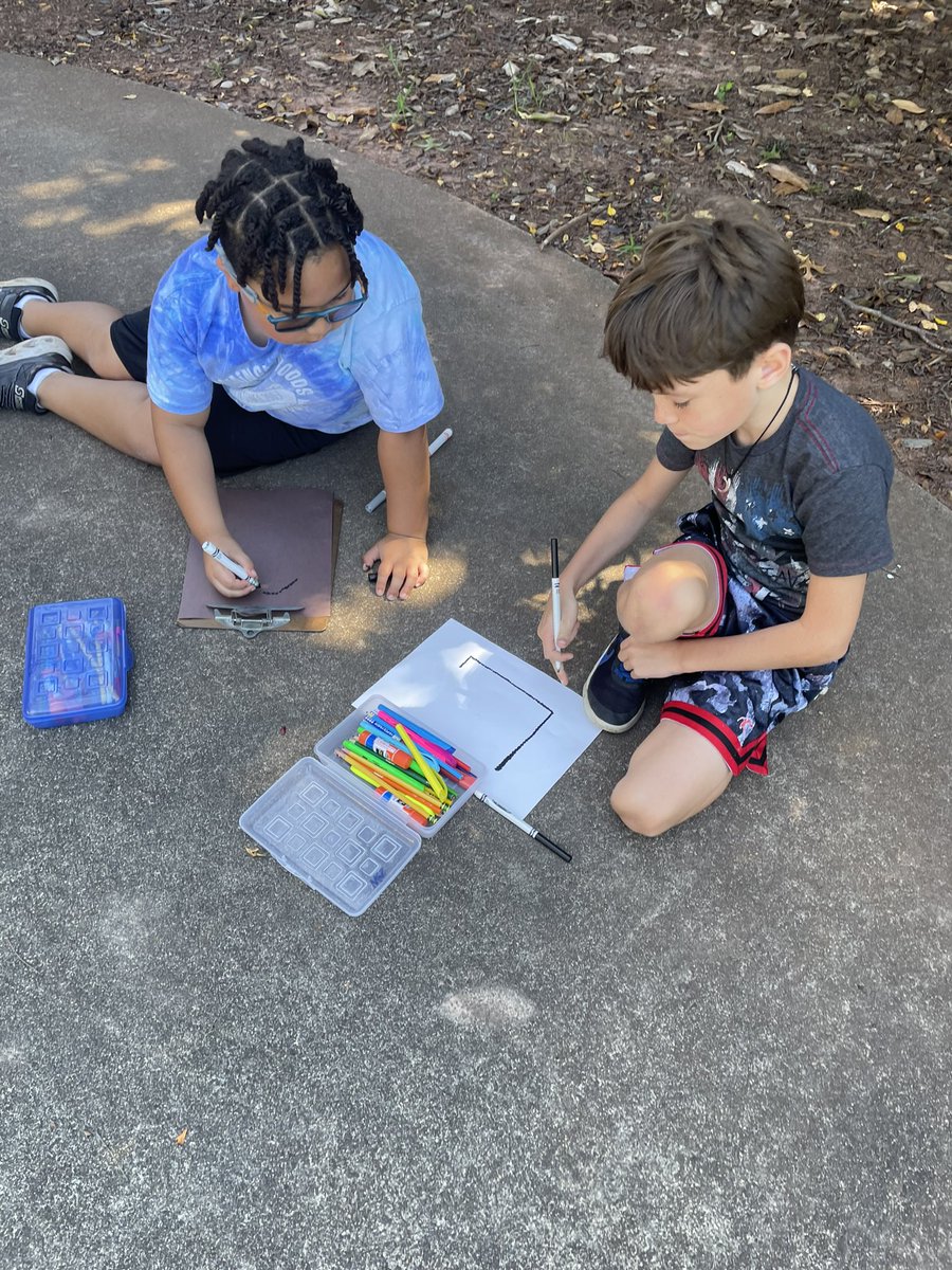 MaddenClass's tweet photo. Enjoyed some fresh air while completing a project.
#fweslearningbyheart https://t.co/2MIeJ7FT9c