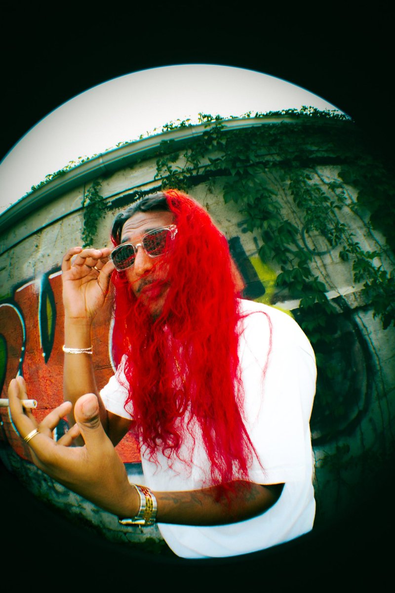 PlayBoyyJon's tweet photo. 9/24/01
@1KillaKay 📸 https://t.co/cdRbg7ILPk