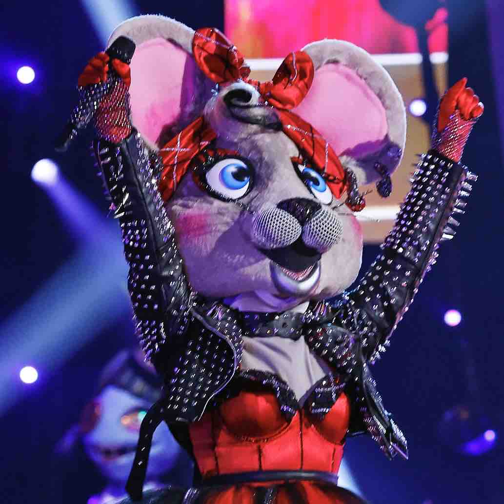 NickCannon's tweet photo. Attention Masked Singer Fans! Make sure to catch the Season 10 Kick Off episode of #TheMaksedSinger TONIGHT at 9/8c on Fox before the big premiere on Wednesday at 8/7c! @masKedsingerfox https://t.co/EYsLJH5I4D