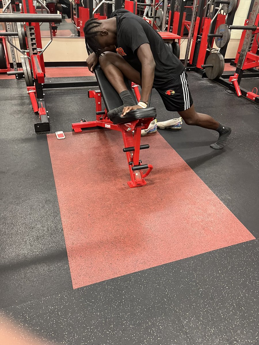 @FemiBab2026 on game day getting his body right during weights class. One of the first guys in and last ones out every day #littlethingsmatter #raptorstrong