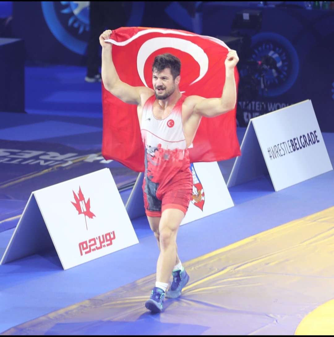 Dünya #Güreş Şampiyonası erkekler grekoromen 87 kg'da, Dünya Şampiyonu olarak Altın Madalya🥇 kazanan Milli güreşçimiz Ali Cengiz’i  gönülden tebrik ediyorum. 👏👏👏🇹🇷