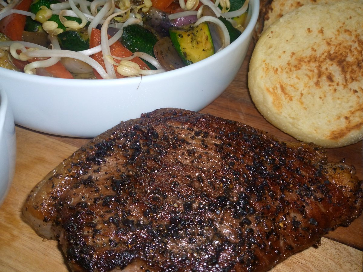 MphoMasoleng's tweet photo. Picanha dinner 🥳😀👌 #MunchWithMpho https://t.co/C8UUQBTLAU