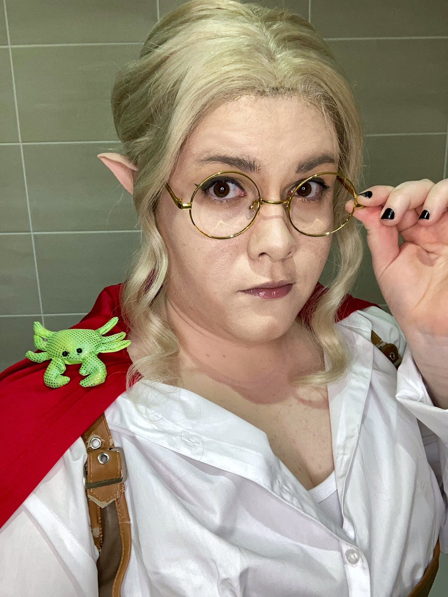 kirkwallcosplay's tweet photo. โI feel like we already know so much about Fitzroy! He likes sweet crepes... Heโs a failure.โ
look guys its another silly elf! These are from early 2021 but I should cosplay Fitzroy again sometime he was a slay ๐ฆ
#FitzroyMaplecourt #TAZGraduation #TheZoneCast #TheAdventureZone https://t.co/zykNZ1YF2X