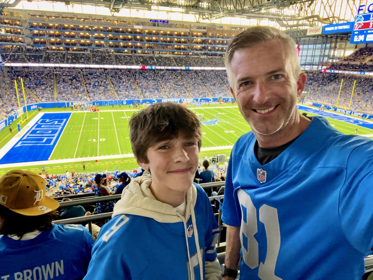 Great time at Ford Field! ⁦<a href="/detroitlionsnfl/">Detroit Lions</a>⁩