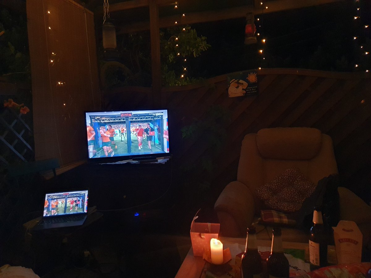 TschulsGaming's tweet image. #rande #rugbyworldcup2023 #RugbyWorldCup
So kann man den Sonntag ausklingen lassen. 🏉