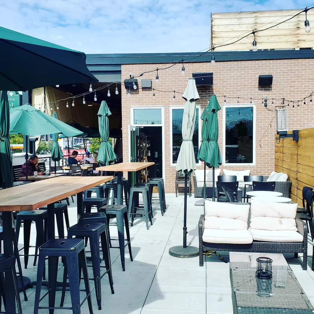 PERFECT weather for patio dining on this beautiful Sunday! 

#TheJamesBoise | #Sunday | #PatioDining | #FallWeather | #Boise | #EatDrinkLocal