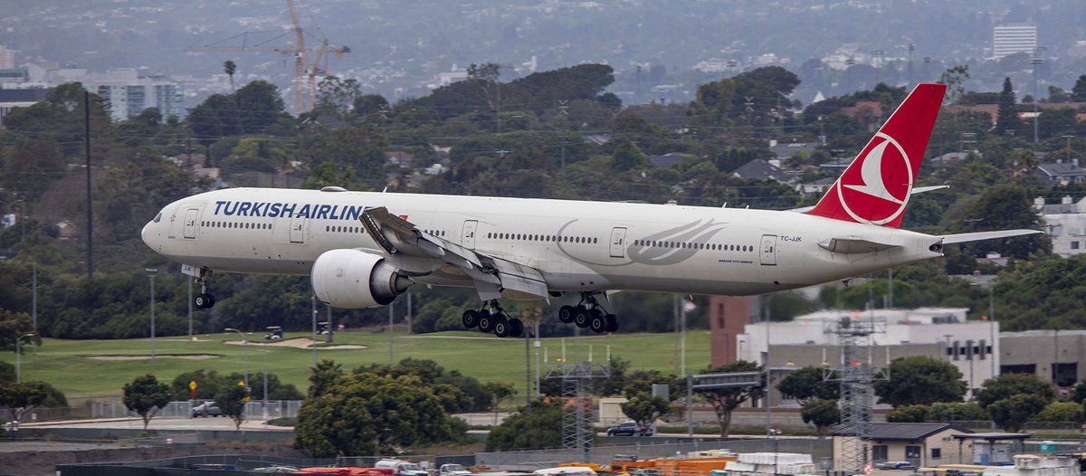 Kent_YVR's tweet image. A handful of @BoeingAirplanes #777 operators @flylaxairport - #LosAngeles #SPOTLAX2023 #TripleSeven #B77W #B773 ✈️🌴☀️