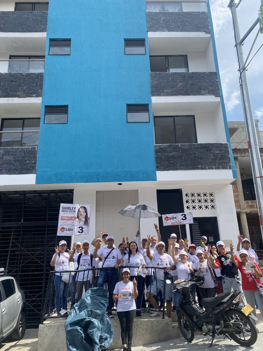 shirleyortizos2's tweet image. #BarrioSanFranciscoItagüi caminamos y llevamos nuestra propuesta amigos y visitamos personas muy especiales #ConstrucciónFuturoSocial #mais #aico 3 @DiegoTItagui