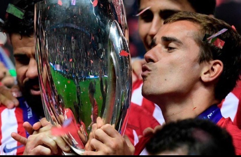mous_225's tweet photo. On na trop banalisé que Antoine Griezmann c’est fait voler son ballon d’or https://t.co/gKRCAMLEq4