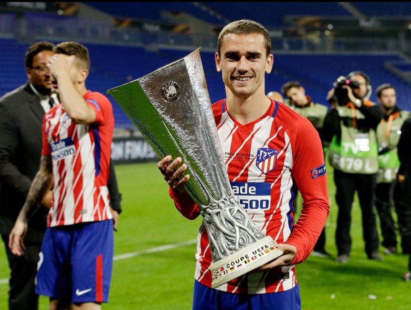 mous_225's tweet photo. On na trop banalisé que Antoine Griezmann c’est fait voler son ballon d’or https://t.co/gKRCAMLEq4