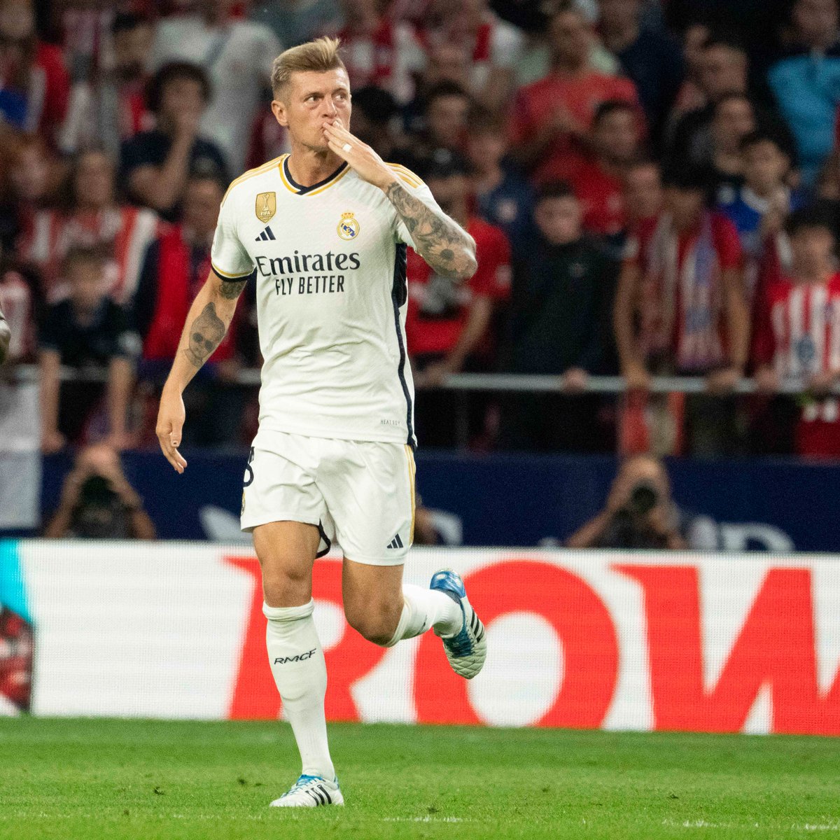 LaLiga's tweet photo. 🎯 𝑲𝑹8⃣𝑺  

#ElDerbiDeMadrid | #AtletiRealMadrid #LALIGAEASPORTS https://t.co/F2jrRuEVfM