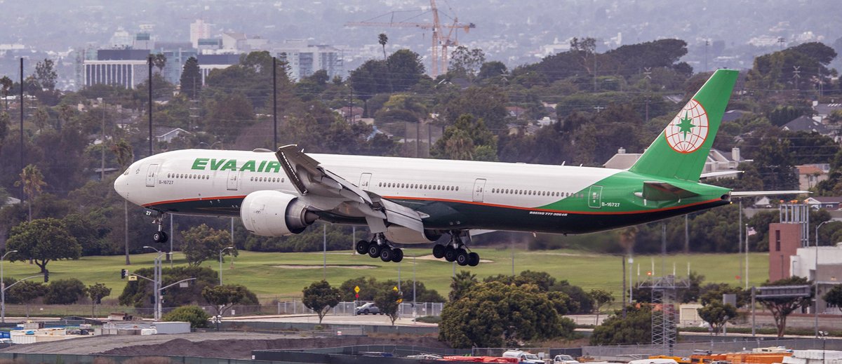 Kent_YVR's tweet image. A handful of @BoeingAirplanes #777 operators @flylaxairport - #LosAngeles #SPOTLAX2023 #TripleSeven #B77W #B773 ✈️🌴☀️