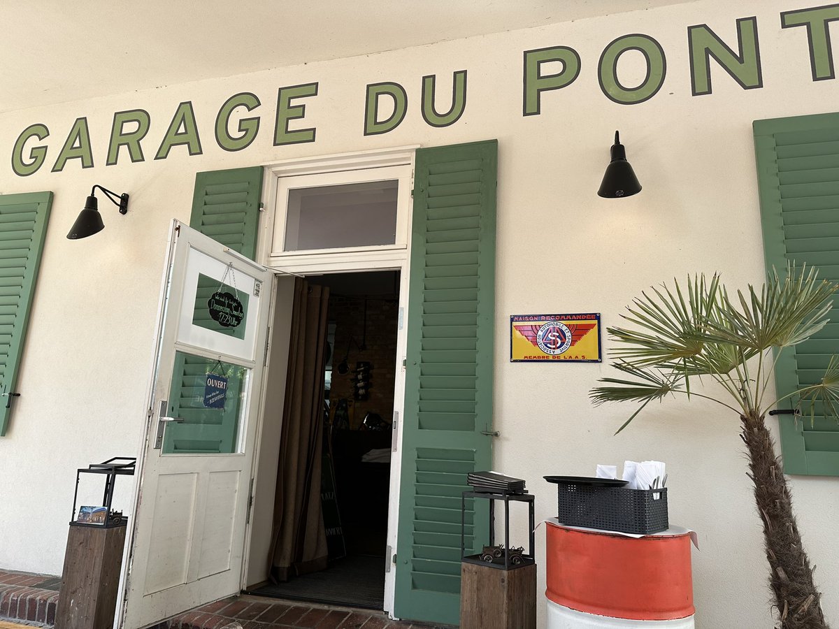 Anbaden. Villa Schöningen.